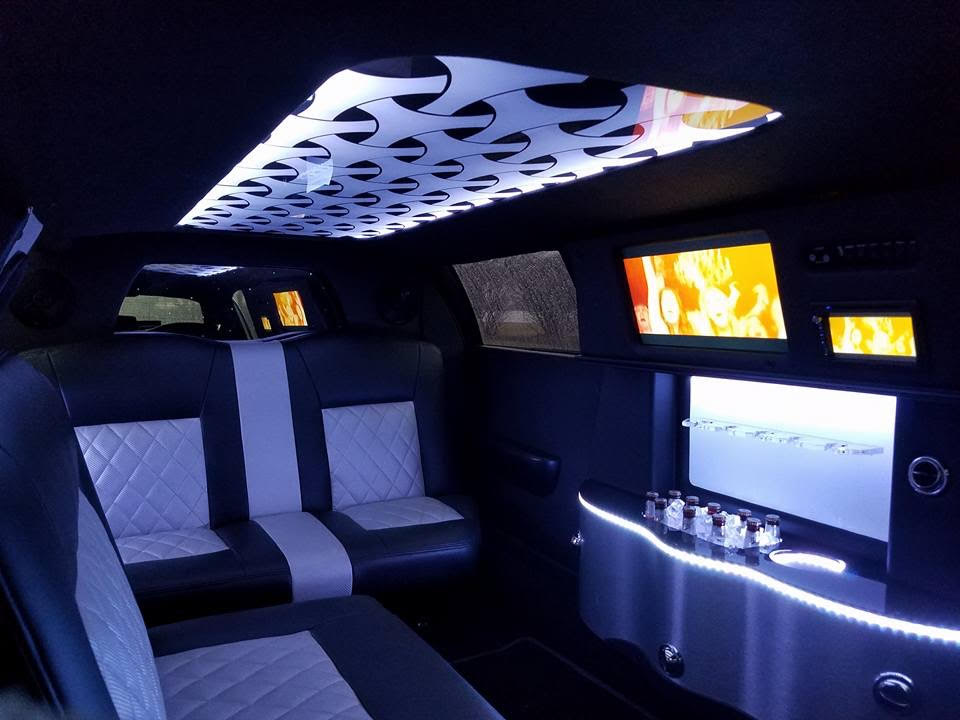 Prime Time Limo Nashville, TN Luxury Limousine Party Bus TN